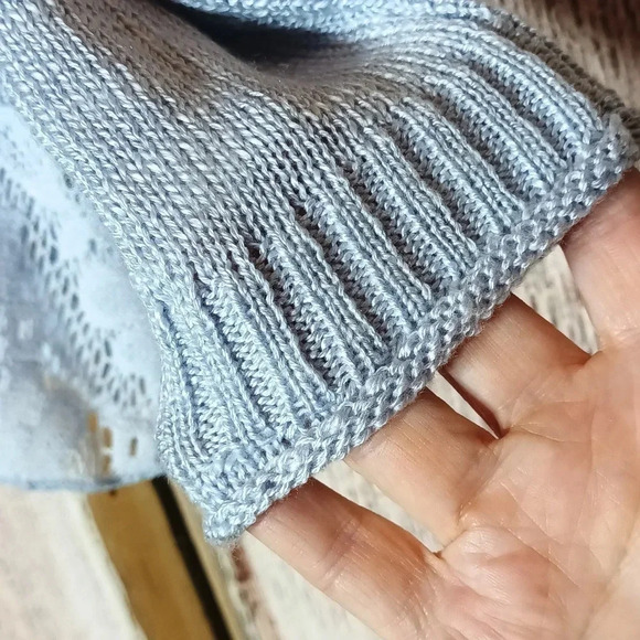 Keren Hart knit crochet lace lightweight sweater drop shoulder blue small - Picture 4 of 7